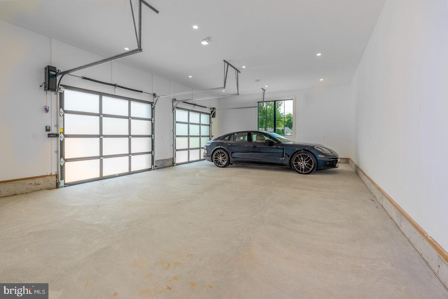 208 Tower Drive photo 34