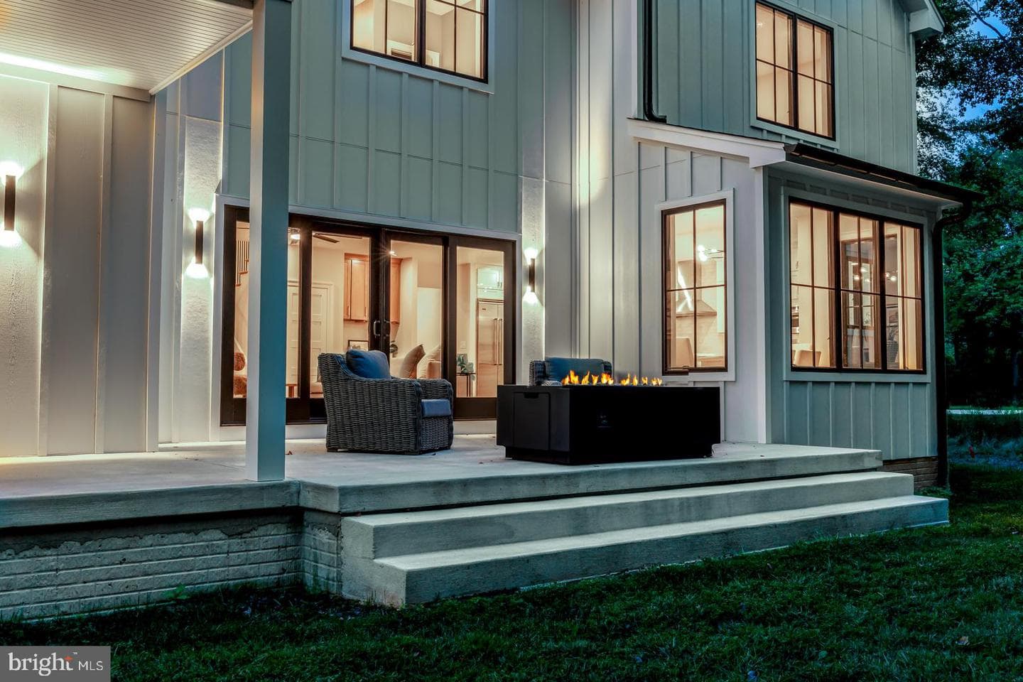 208 Tower Drive photo 6