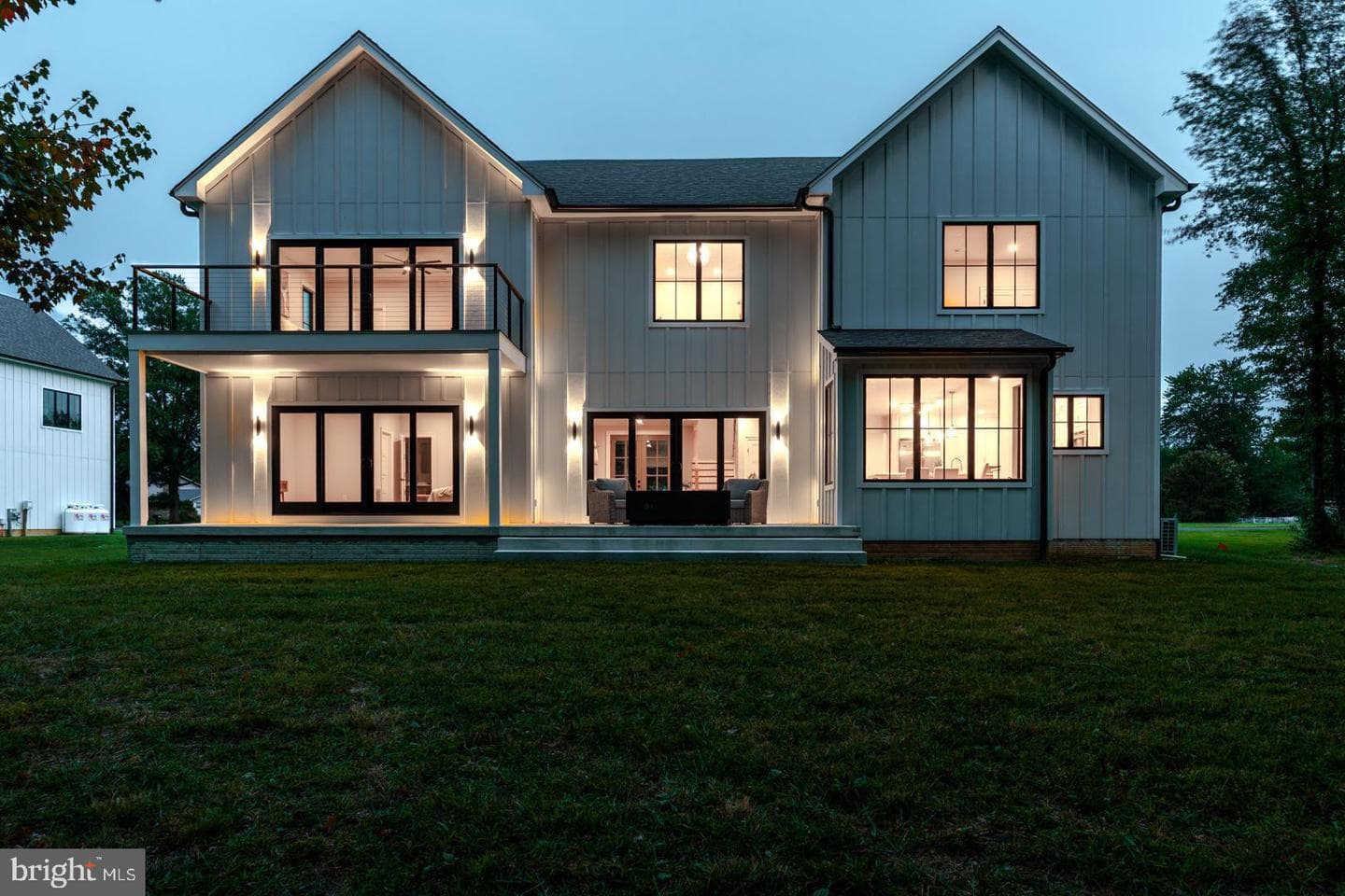 208 Tower Drive photo 8