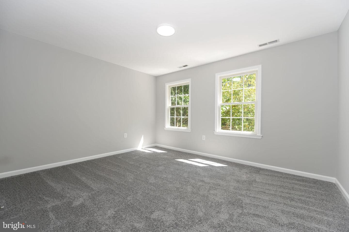 1000 Chesapeake Drive photo 33