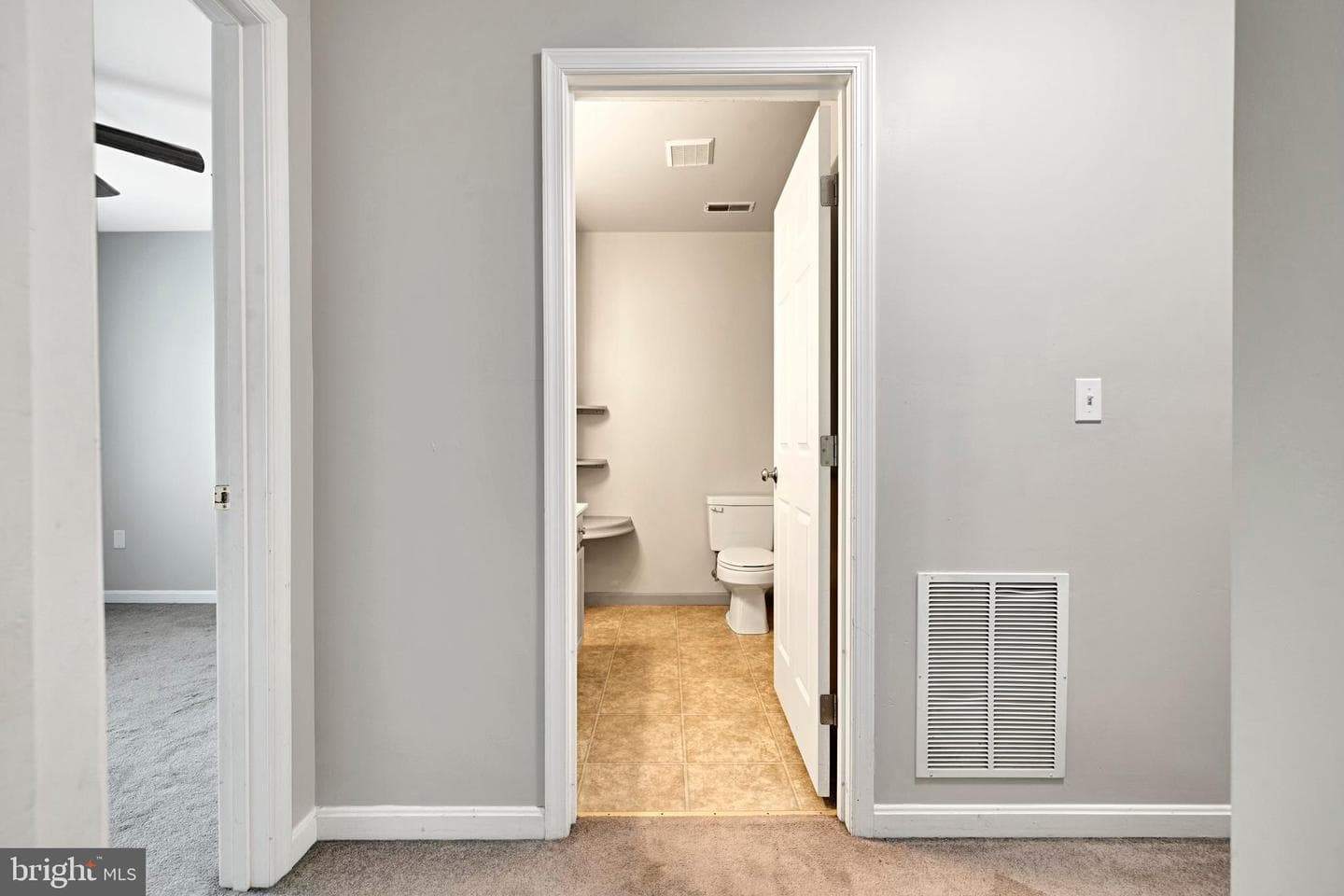 202 Ridgeview Court photo 33