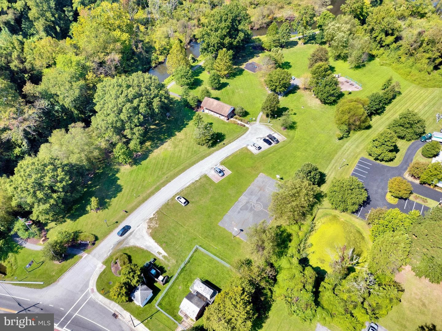 202 Ridgeview Court photo 46