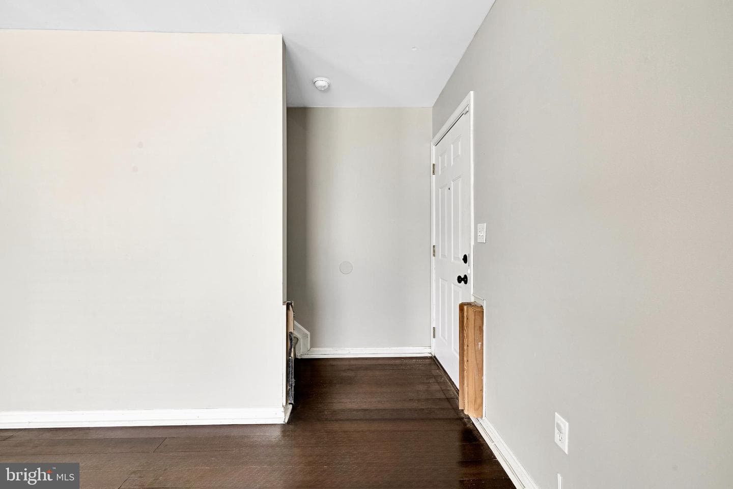 202 Ridgeview Court photo 8