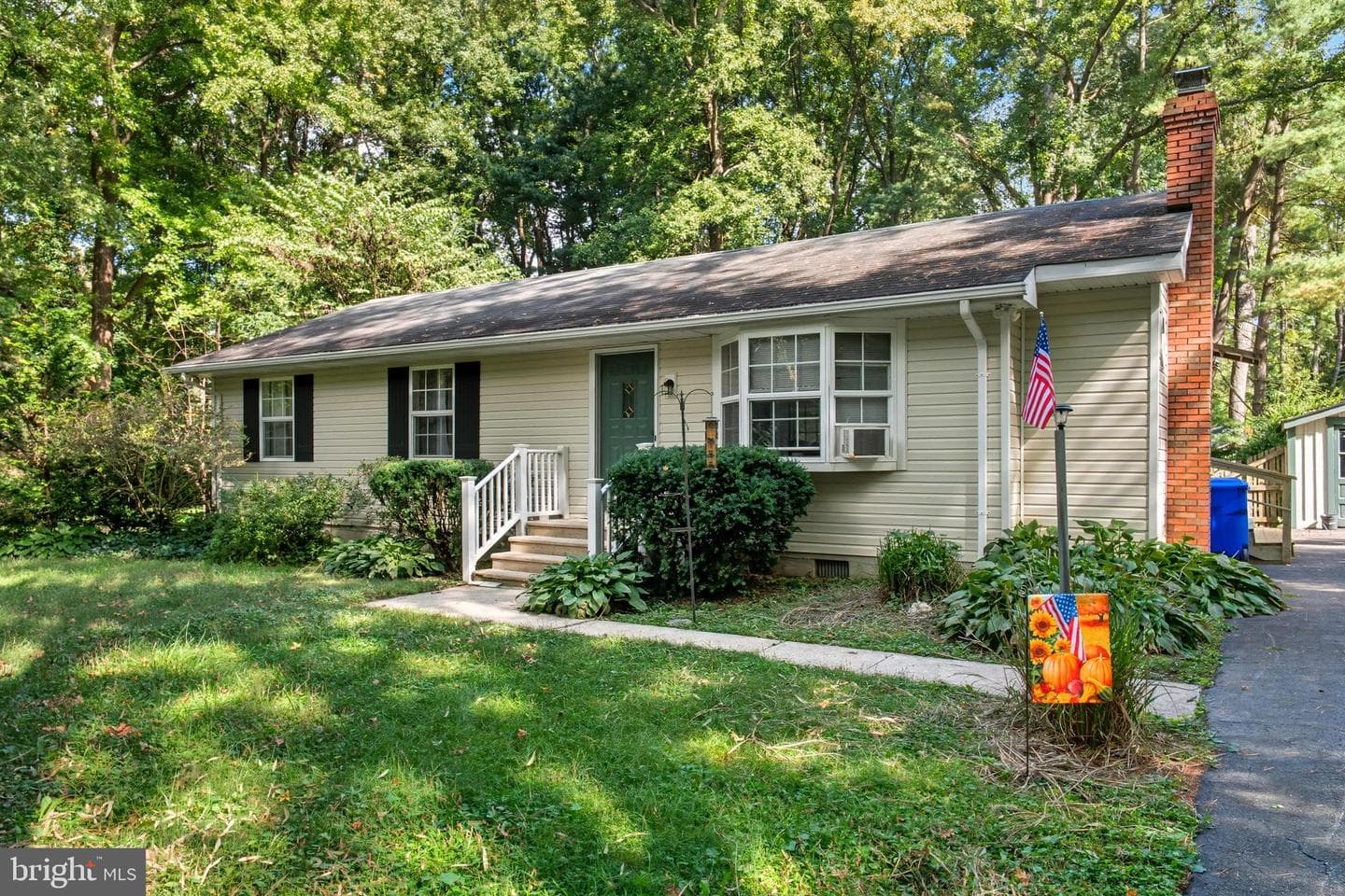 222 Dutchess Road photo 3