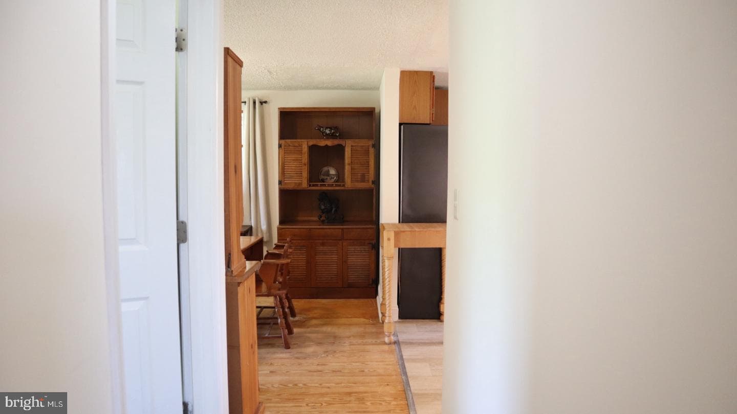 2010 McGinnes Road photo 14