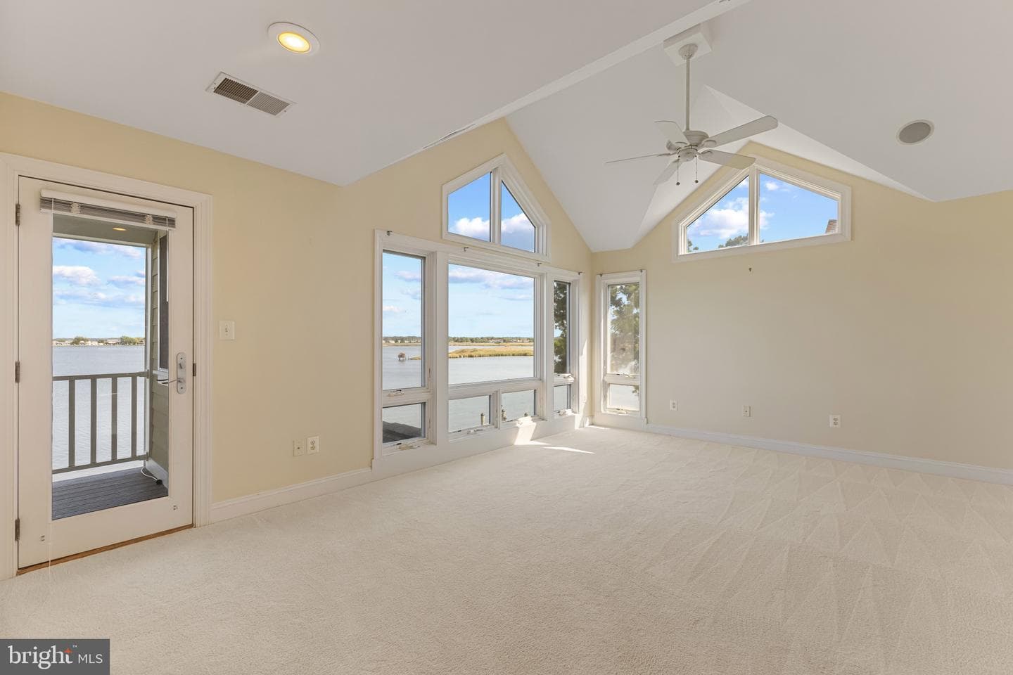 346 Narrows Pointe Drive photo 29