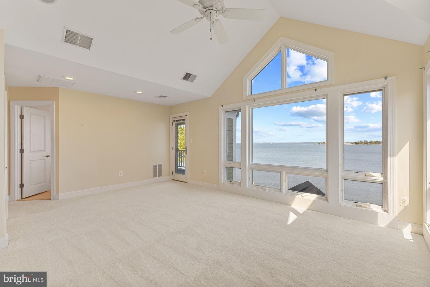 346 Narrows Pointe Drive photo 30