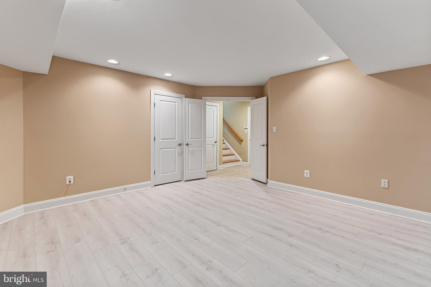 346 Narrows Pointe Drive photo 39
