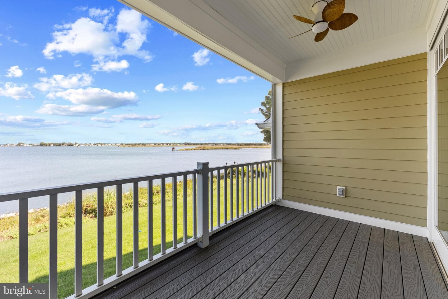346 Narrows Pointe Drive photo 4