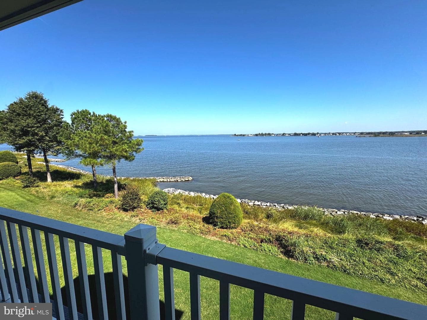 346 Narrows Pointe Drive photo 6