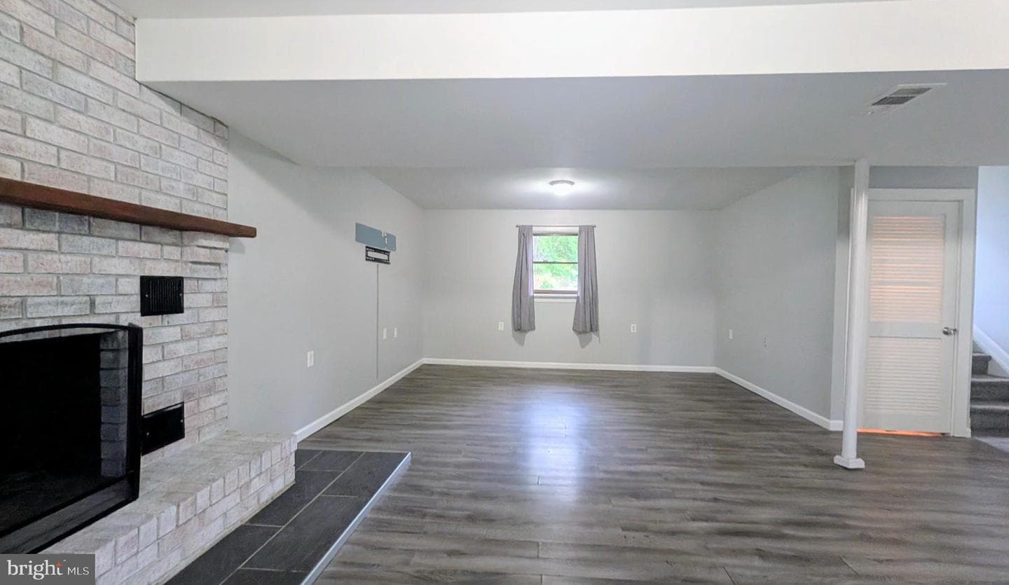 922 Petinot Place photo 32