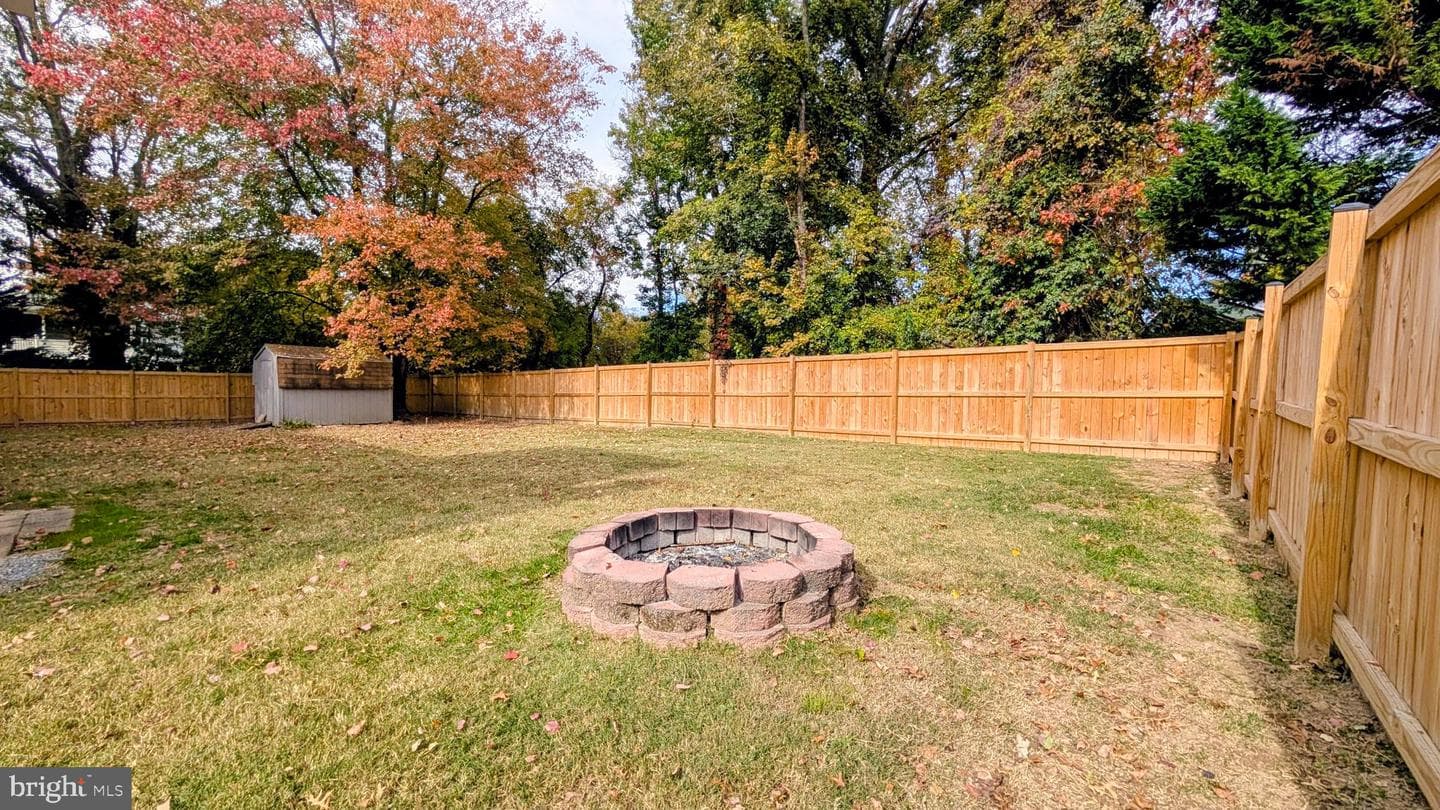 922 Petinot Place photo 48