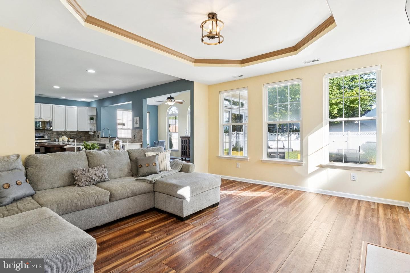 480 Web Foot Lane photo 14