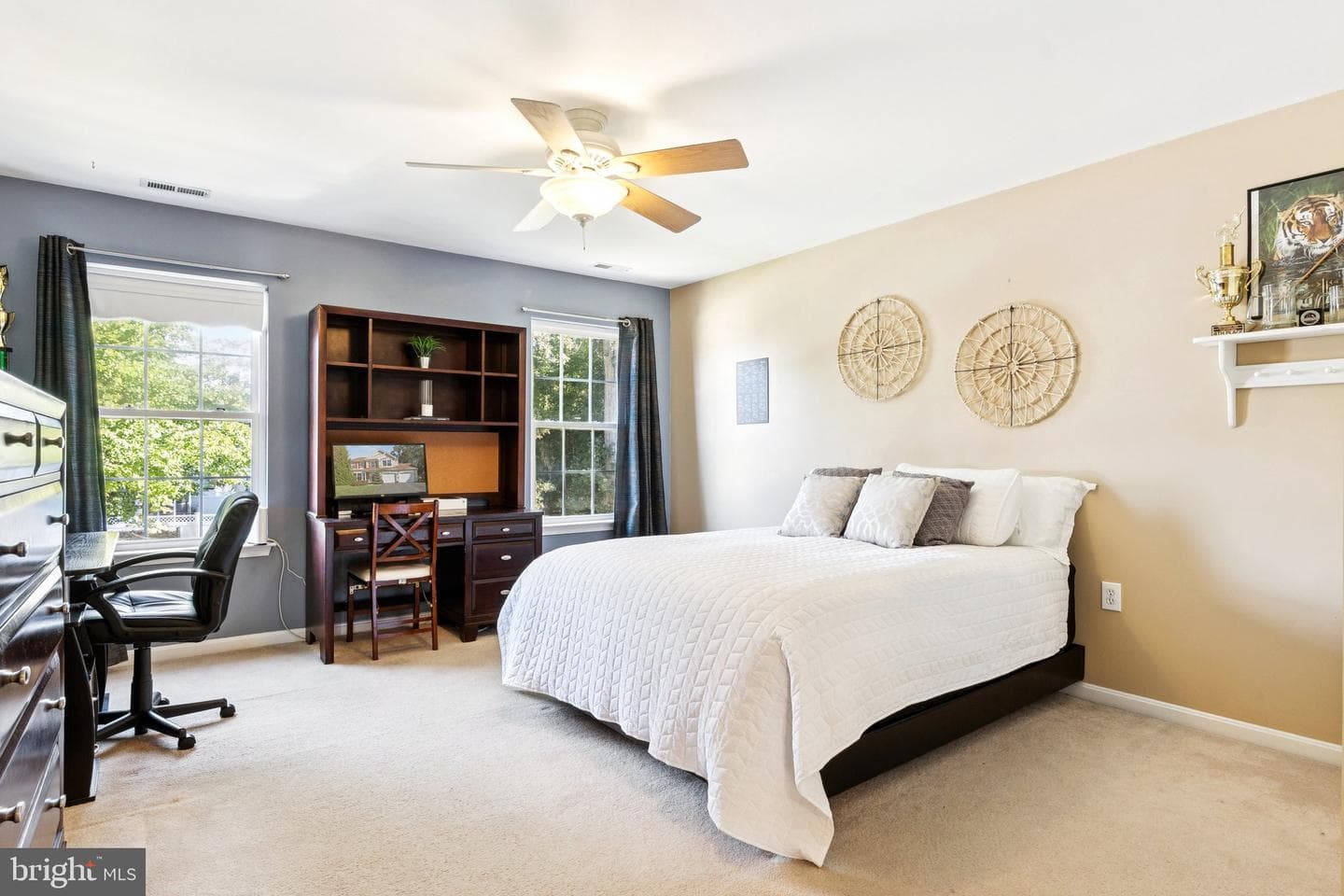 480 Web Foot Lane photo 28