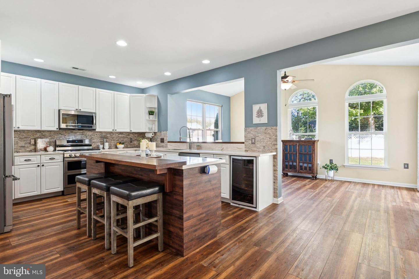 480 Web Foot Lane photo 8