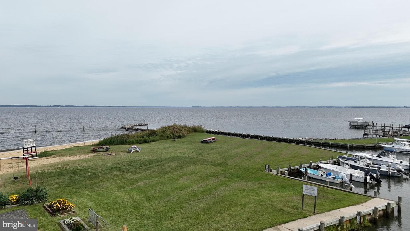 961 Cloverfields Drive photo 22