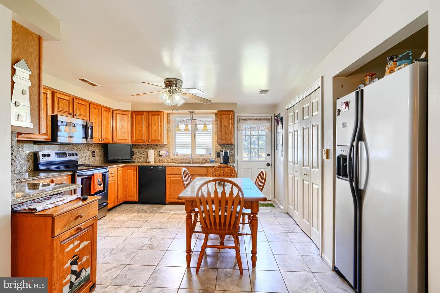 961 Cloverfields Drive photo 5