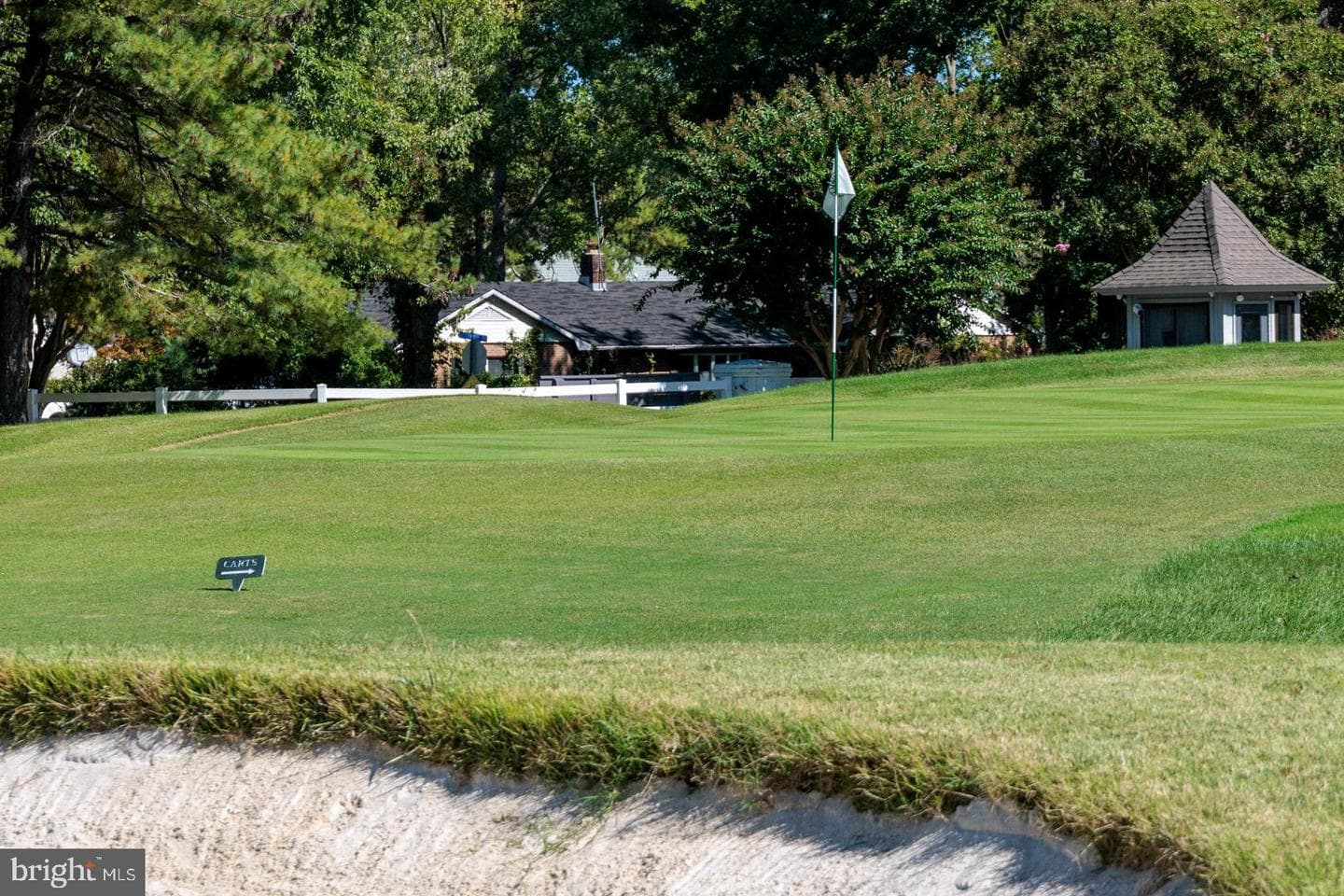 102 Golf Court photo 38