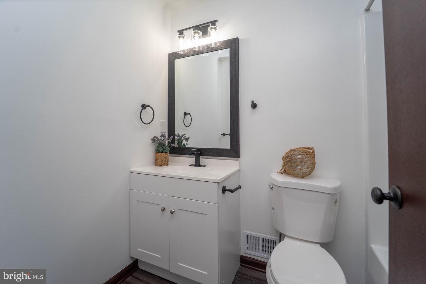 210 Pennick Drive photo 6