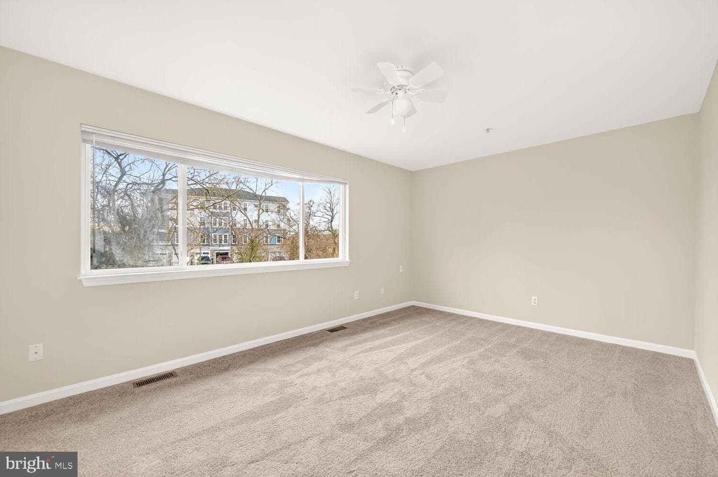 54 Queen Caroline Court photo 19