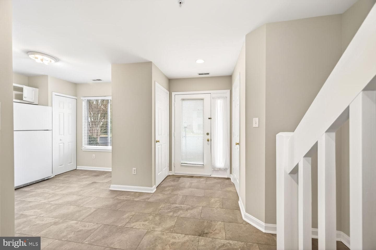 54 Queen Caroline Court photo 5