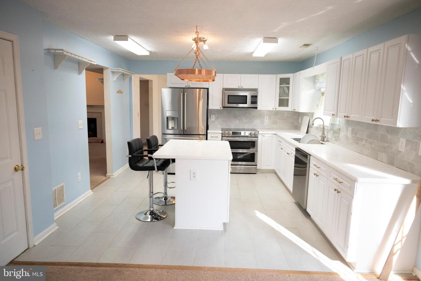 423 Victoria Way photo 16