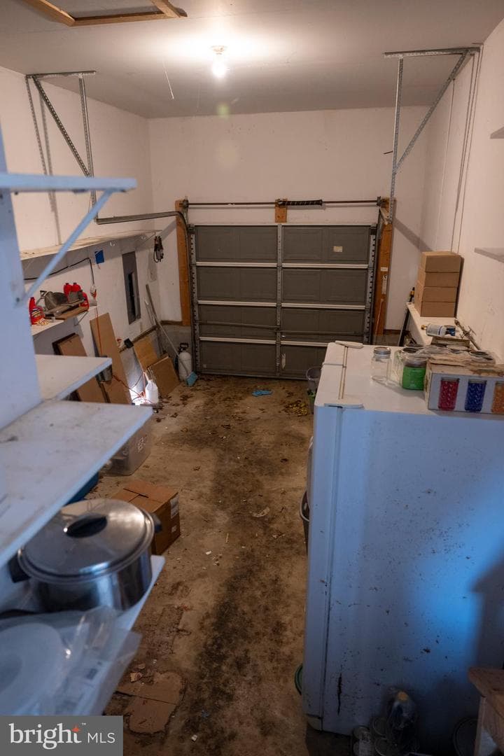 423 Victoria Way photo 32