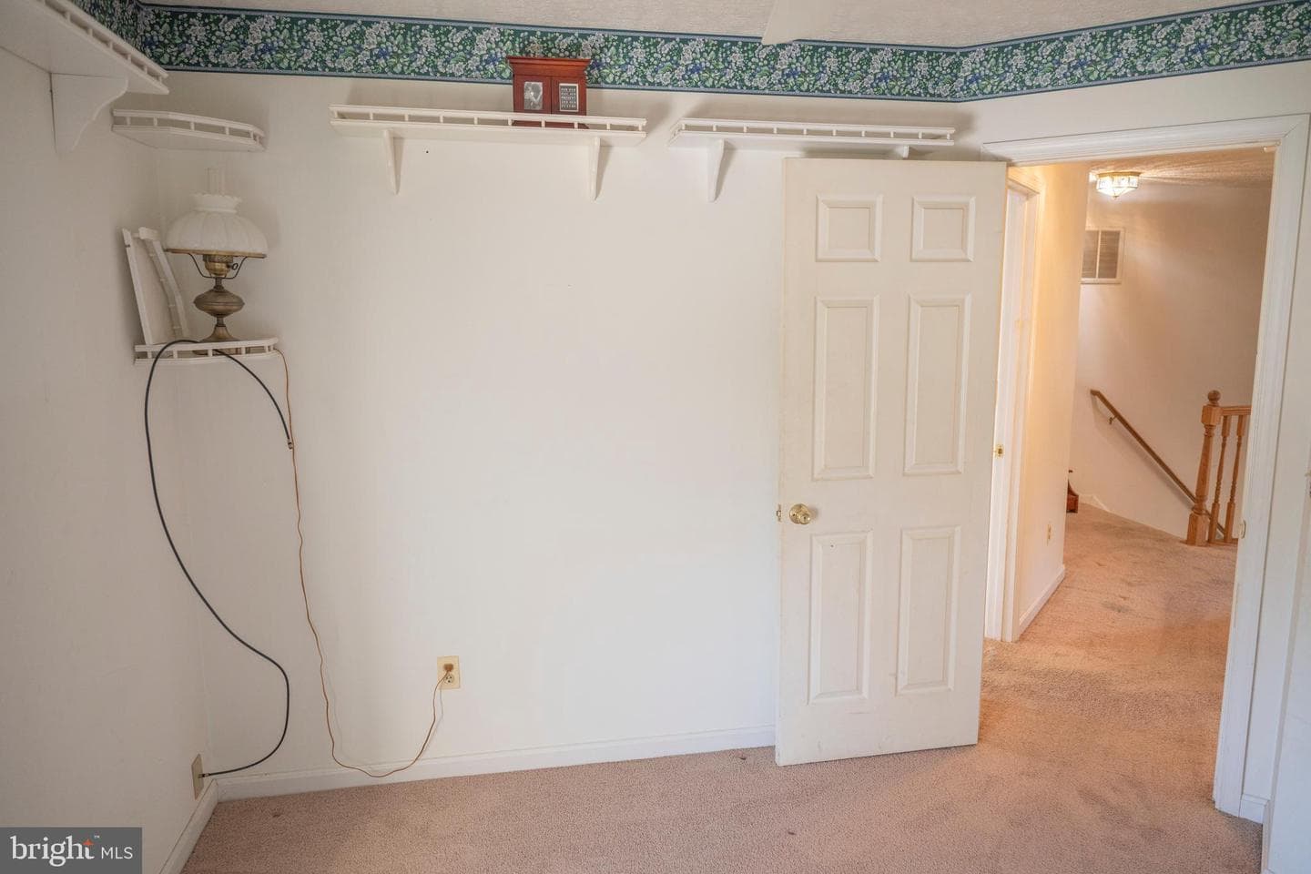 423 Victoria Way photo 43