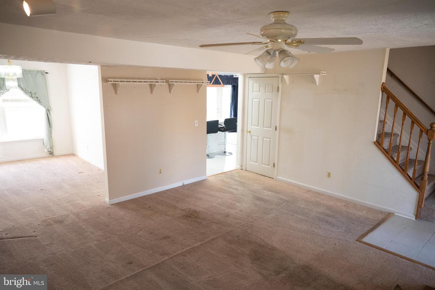 423 Victoria Way photo 7