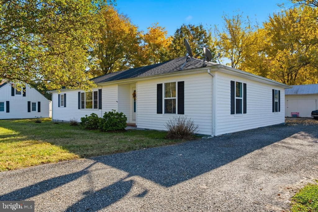 1326 Perrys Corner Road photo 7