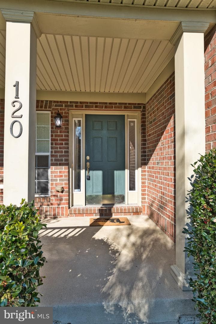 120 Brook Knoll Way photo 4