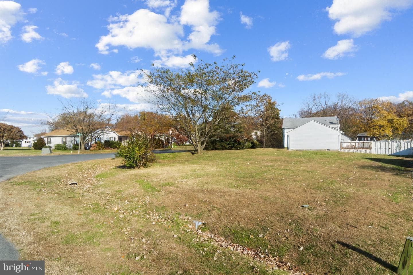 1916 Stevens Drive photo 21