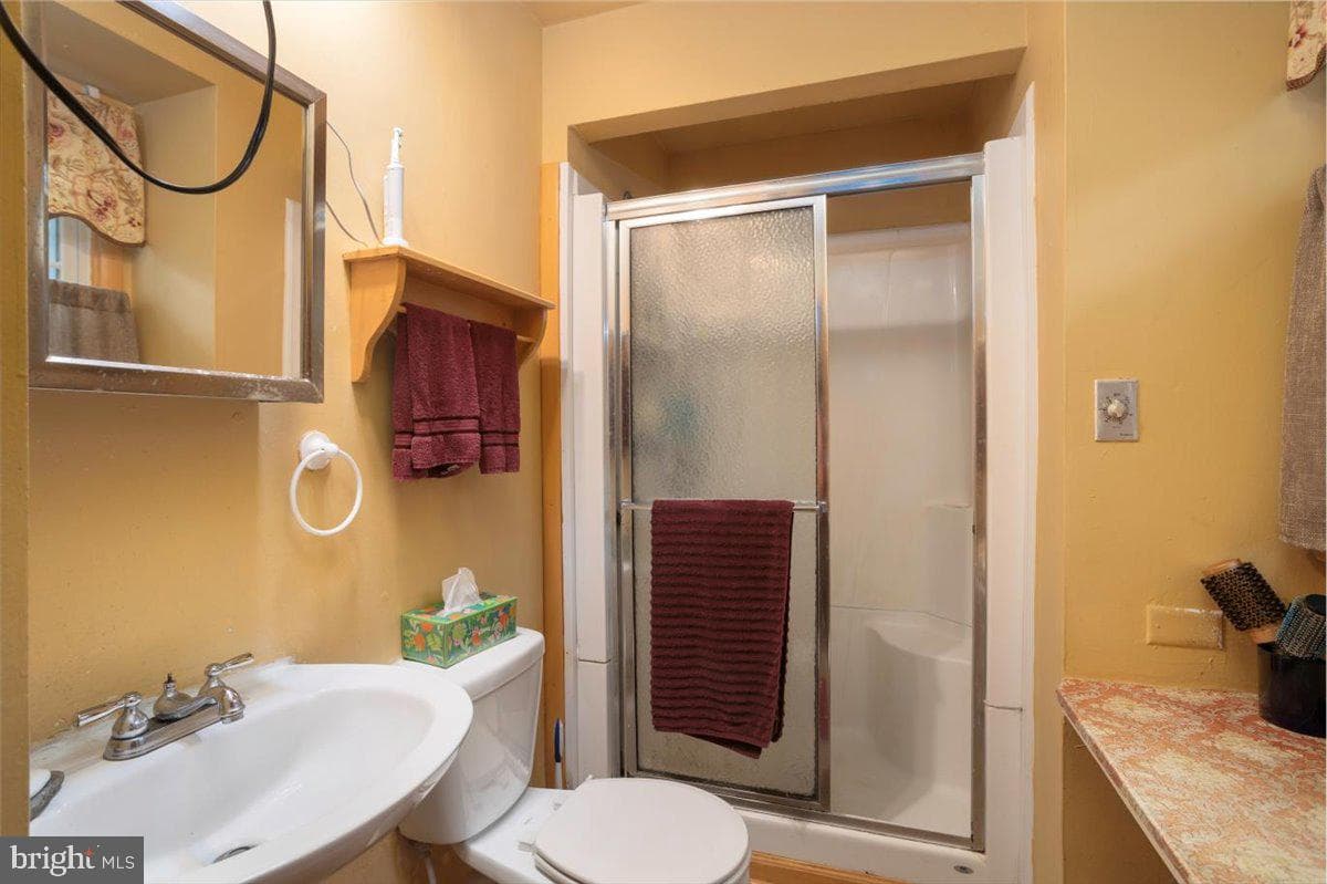 121 Primrose Road photo 15