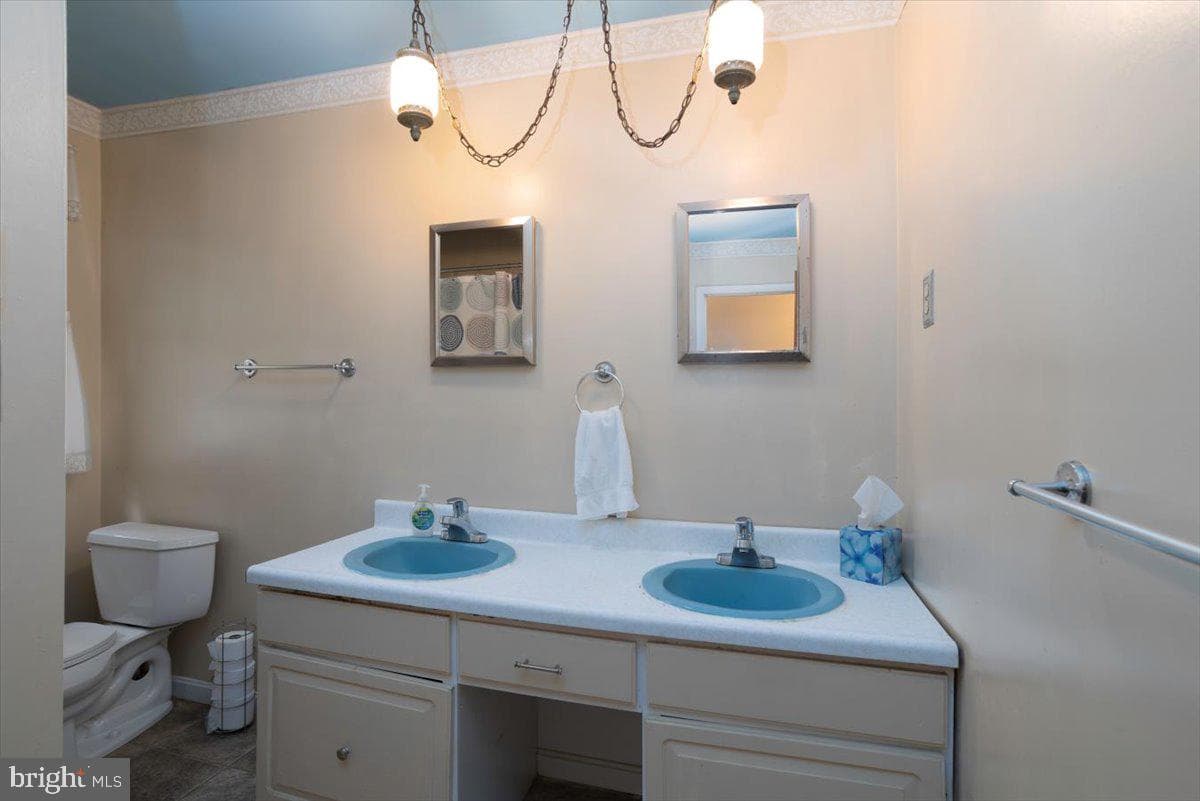 121 Primrose Road photo 18