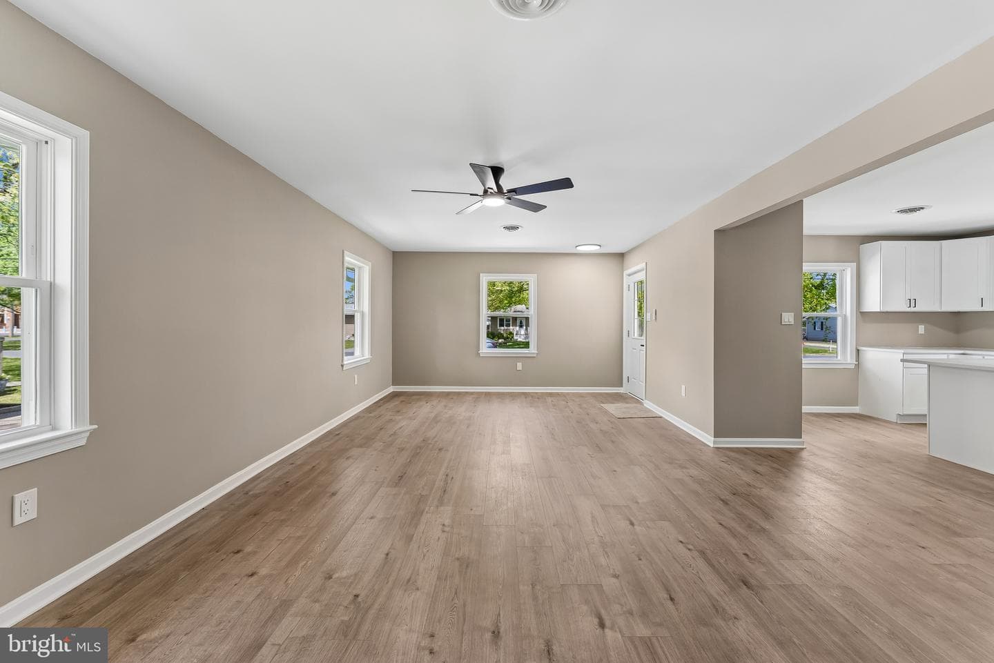 1906 Harbor Drive photo 10