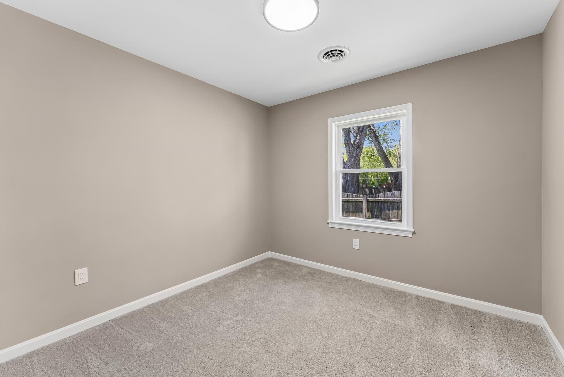 1906 Harbor Drive photo 27