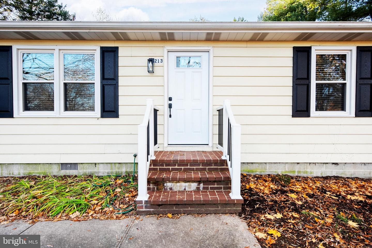 213 Central Drive photo 5