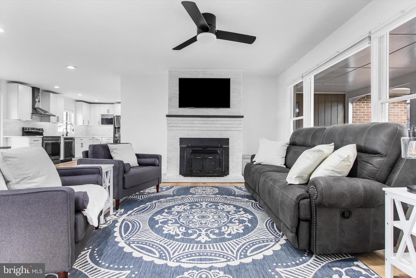 1704 Bayside Drive photo 4