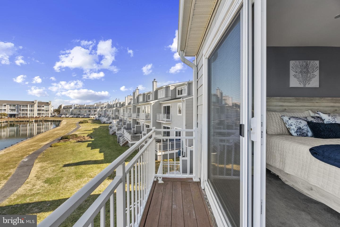 902 Oyster Cove Drive photo 33