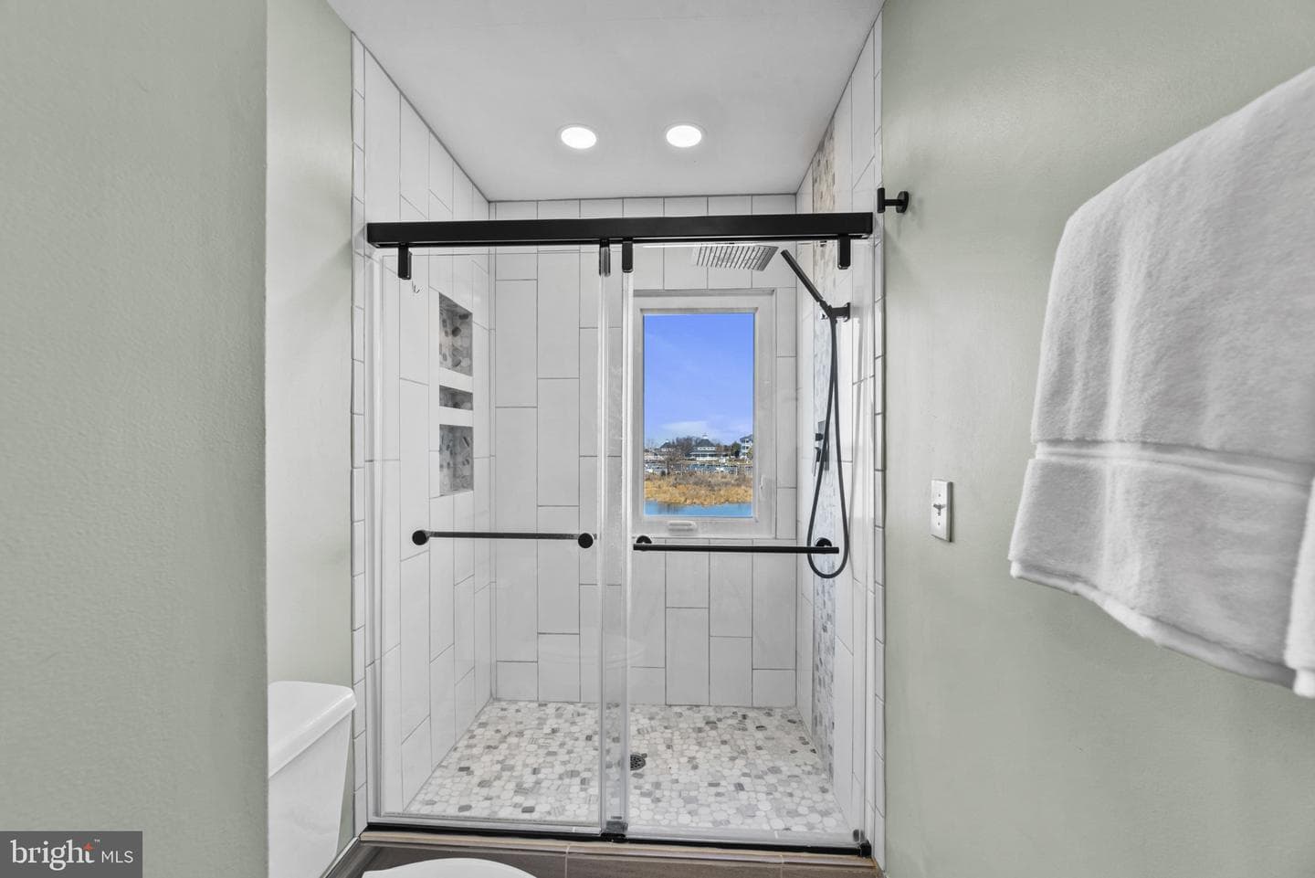 902 Oyster Cove Drive photo 36