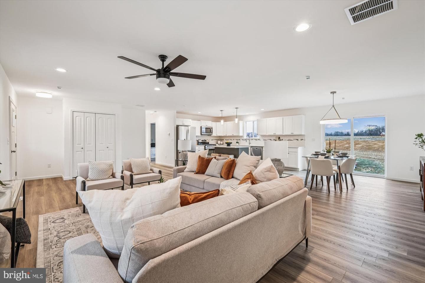 325 Greenspring Road photo 10
