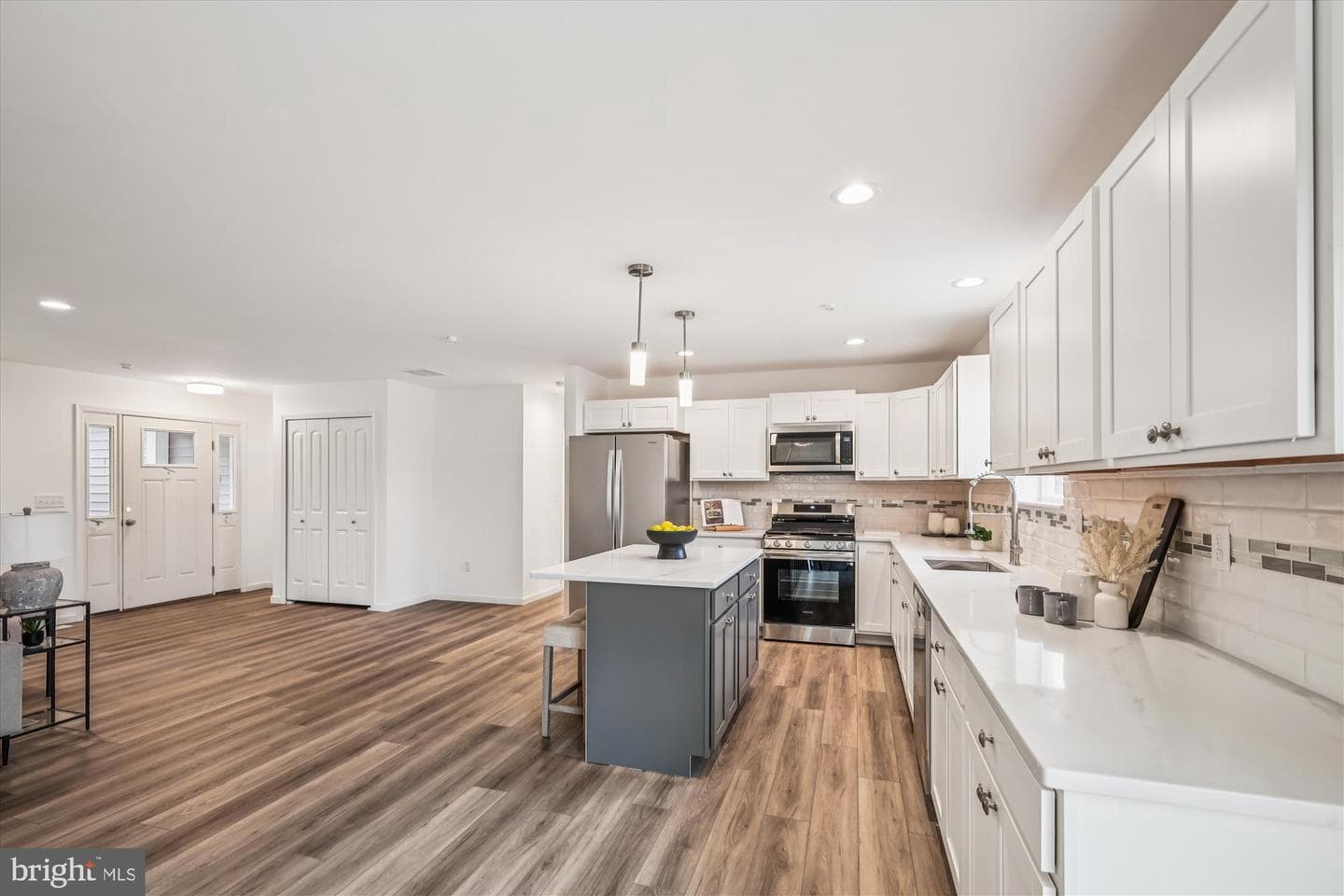 325 Greenspring Road photo 16