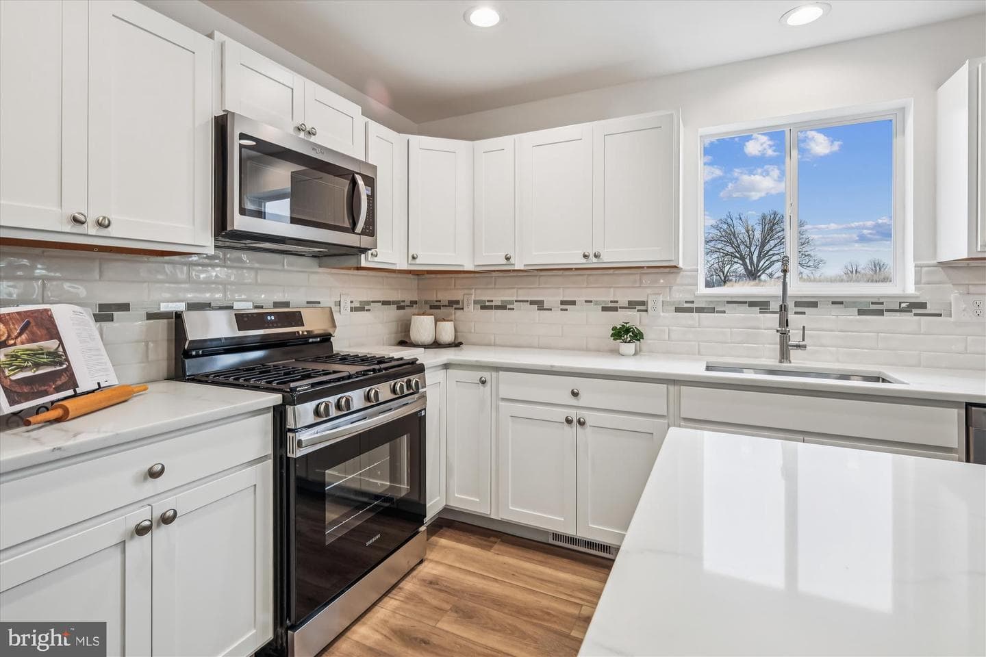 325 Greenspring Road photo 17