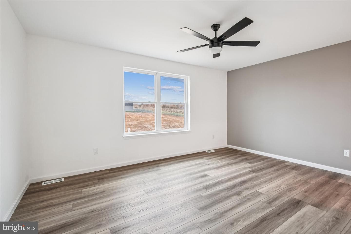 325 Greenspring Road photo 23