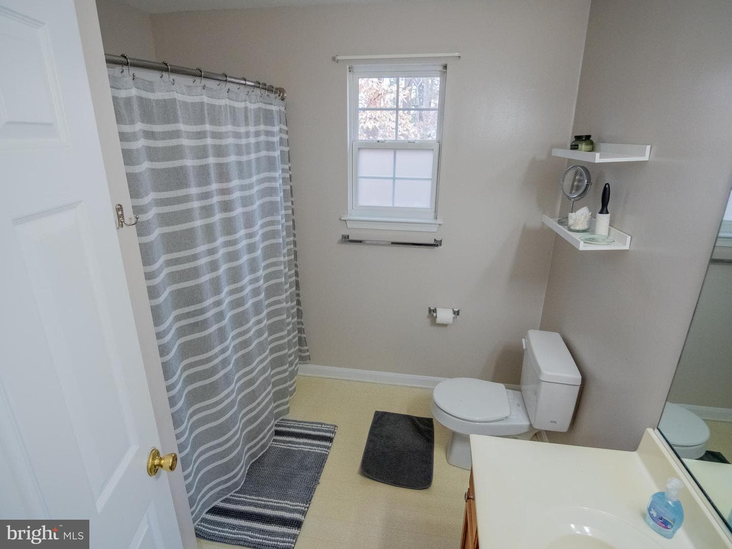 113 Collier Road photo 15