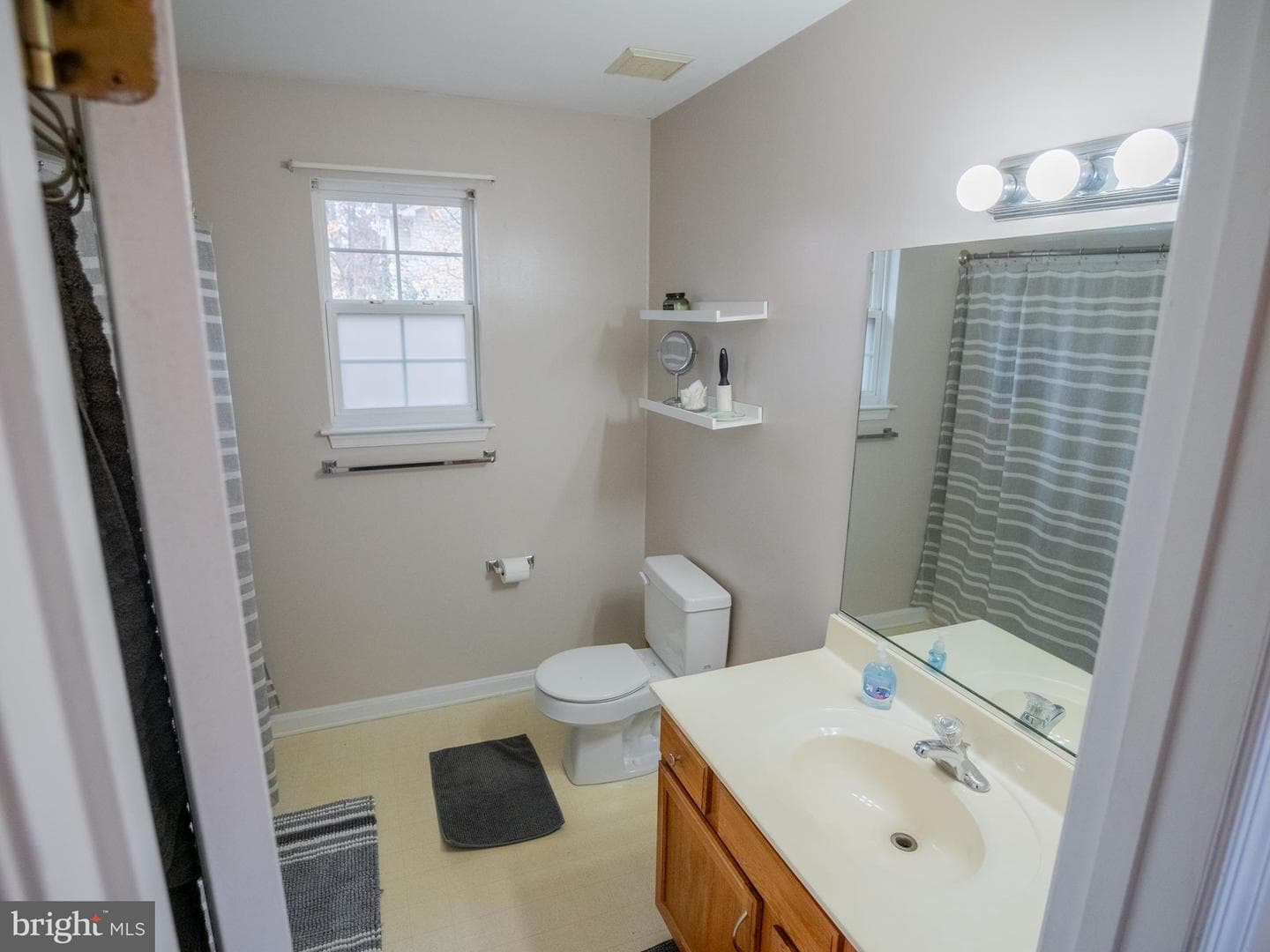 113 Collier Road photo 16