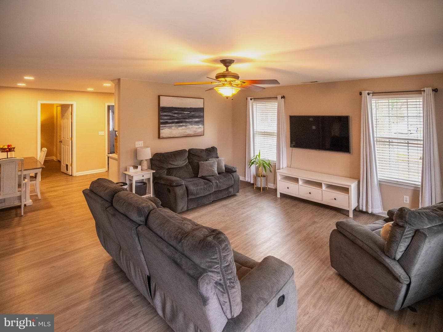 113 Collier Road photo 6