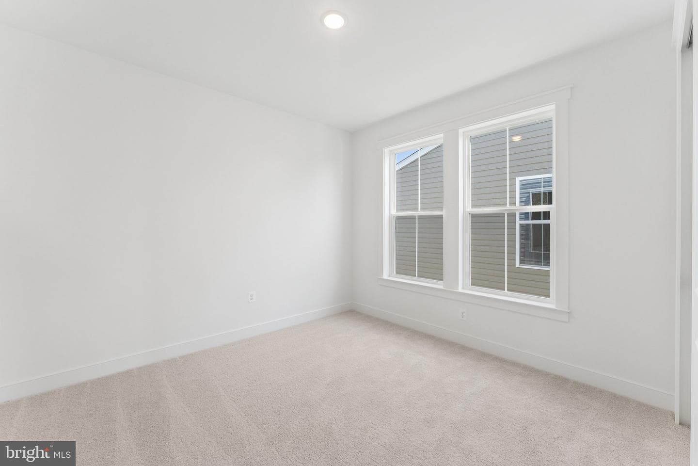 110 Kinglet Court photo 32