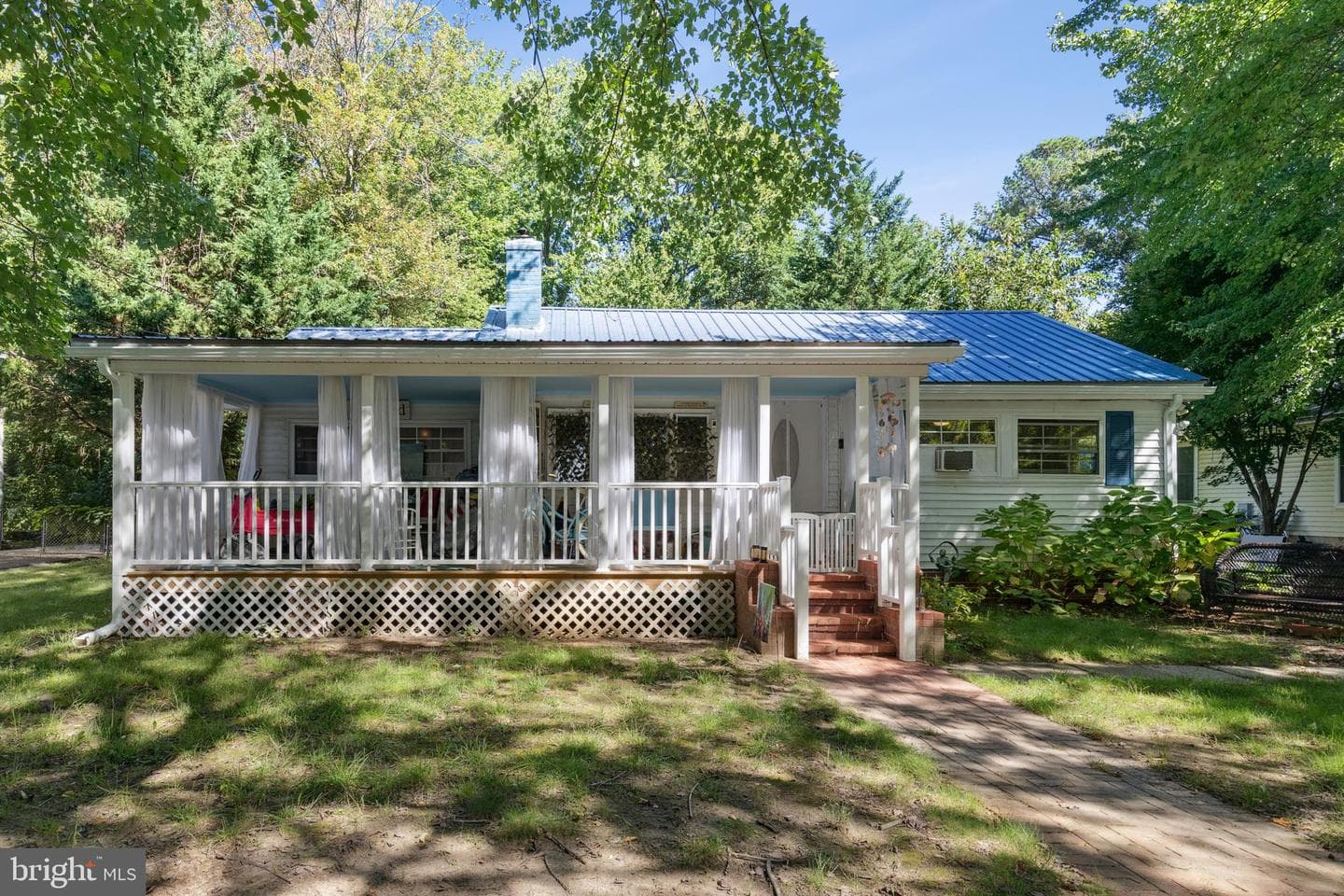 410 Stafford Road photo 2
