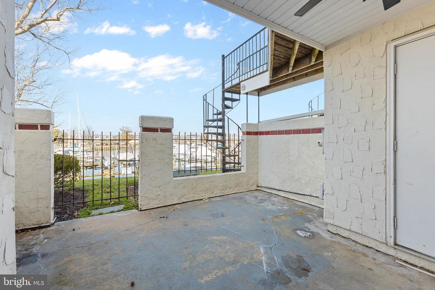 6 Queen Victoria Way photo 22